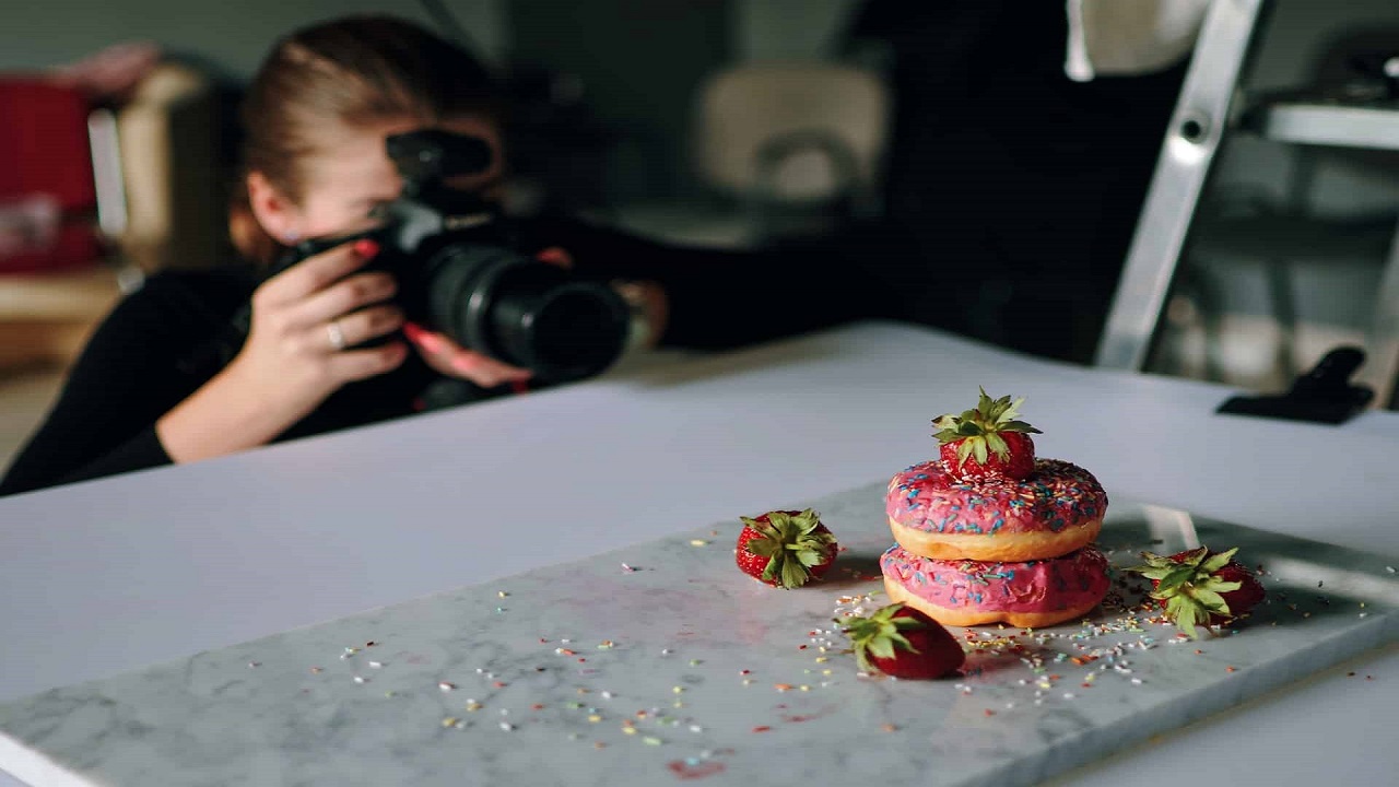 THE ART OF FOOD PHOTOGRAPHY A GUIDE TO CAPTURING THE PERFECT MOMENT